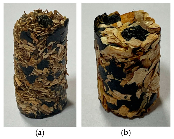The mixtures after the compaction process (a) Scots pine of fraction 0 ÷ 1 with 50% ABS and (b) Scots pine of fraction 1 ÷ 4 with 50% ABS.